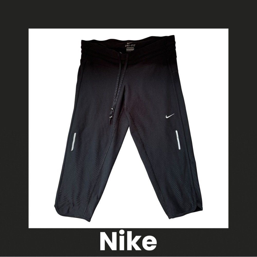 Women’s Nike leggings 3/4 length / capri style